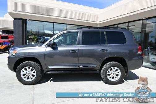 2019 Toyota Land Cruiser V8