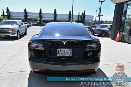 2022 Tesla Model S Base