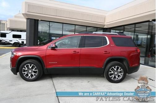 2023 GMC Acadia SLT