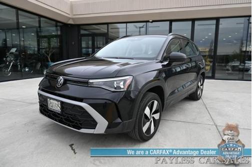 Deep Black Pearl Effect 2025 Volkswagen Taos 1.5T S