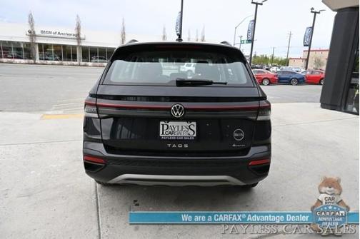 Deep Black Pearl Effect 2025 Volkswagen Taos 1.5T S