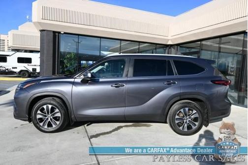 2024 Toyota Highlander XLE/AWD/POWER&HEATED SEATS/SUNROOF/ADAPTIVE CRUISE