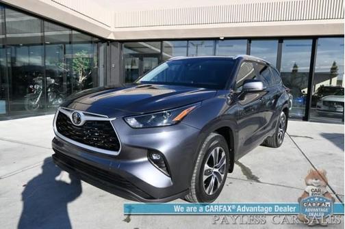 2024 Toyota Highlander XLE/AWD/POWER&HEATED SEATS/SUNROOF/ADAPTIVE CRUISE
