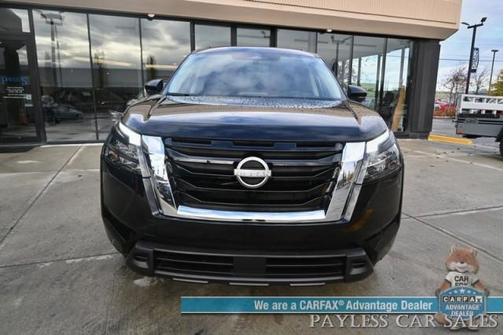 2024 Nissan Pathfinder SV