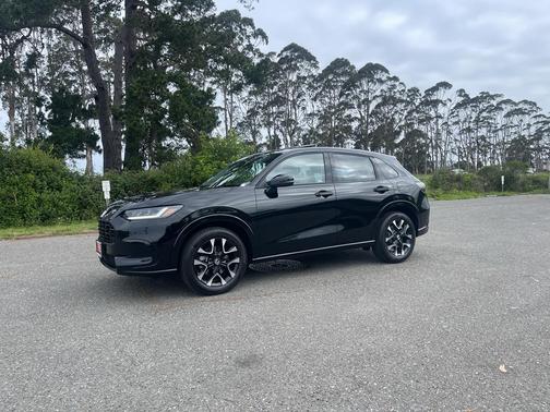 Crystal Black Pearl 2026 Honda HR-V EX-L