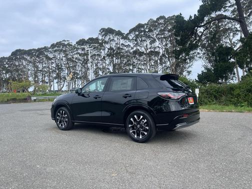 Crystal Black Pearl 2026 Honda HR-V EX-L