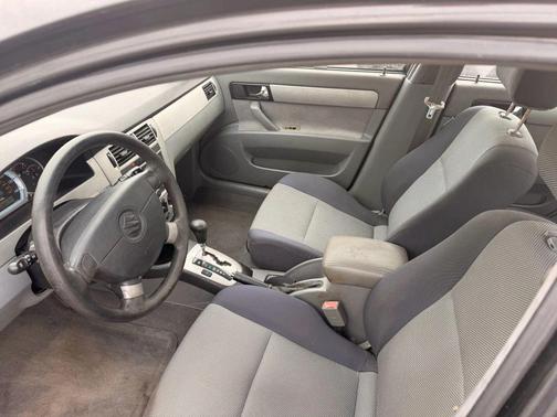 2008 Suzuki Forenza Convenience