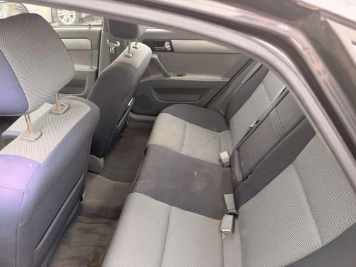 2008 Suzuki Forenza Convenience