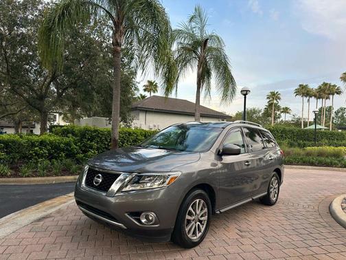 2015 Nissan Pathfinder SV