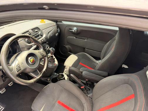 Granito Lucente (Granite Crystal) 2015 FIAT 500 Abarth