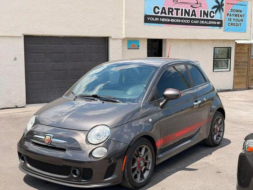 Granito Lucente (Granite Crystal) 2015 FIAT 500 Abarth
