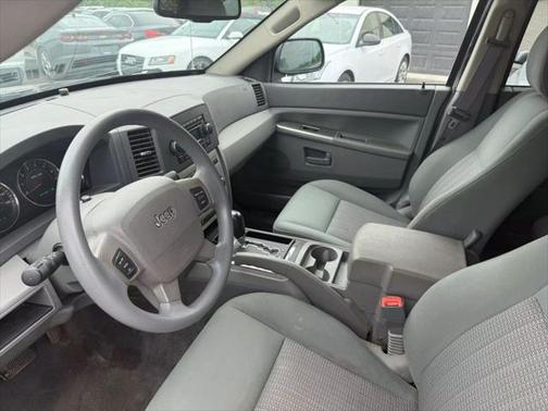 2007 Jeep Grand Cherokee Laredo