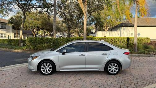 2021 Toyota Corolla LE