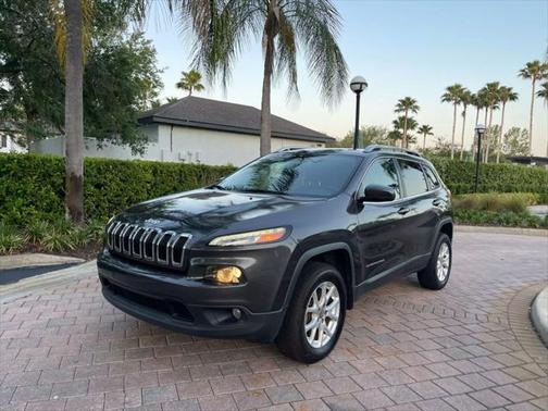 2016 Jeep Cherokee Sport