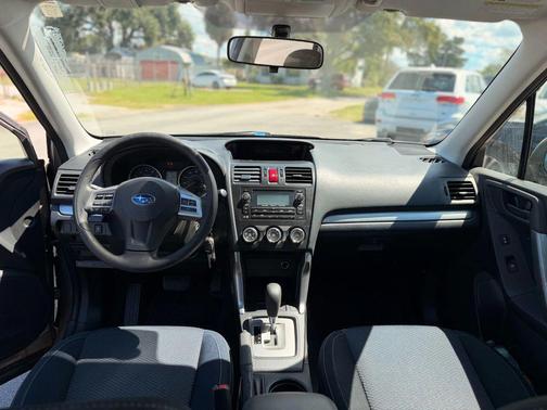 2014 Subaru Forester 2.5i