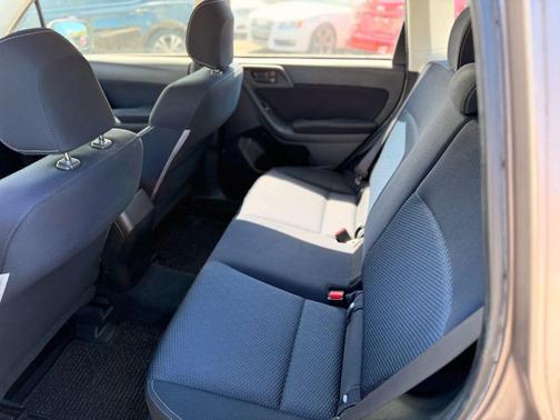 2014 Subaru Forester 2.5i