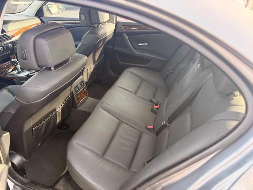 2008 BMW 528 528xi Sedan 4D