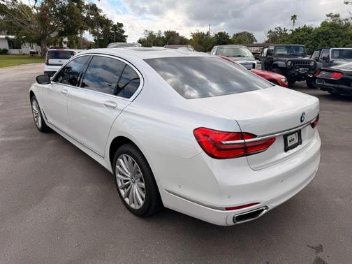 2017 BMW 740 740i Sedan 4D