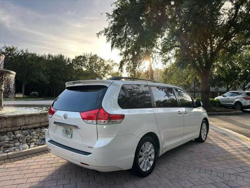 2014 Toyota Sienna XLE