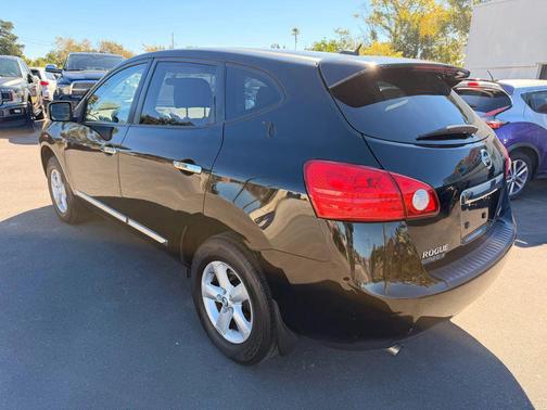 2012 Nissan Rogue S