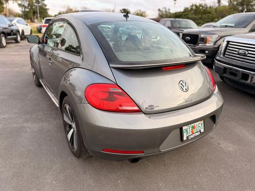 2012 Volkswagen Beetle Base