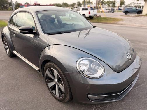2012 Volkswagen Beetle Base