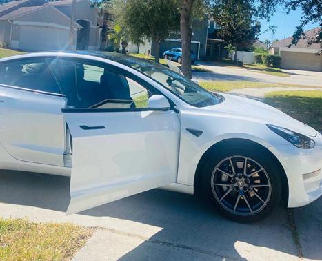 2022 Tesla Model 3 Standard Range