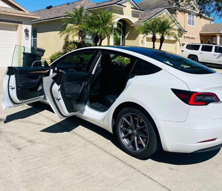 2022 Tesla Model 3 Standard Range