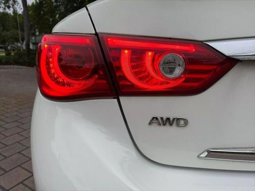 2014 INFINITI Q50 Premium
