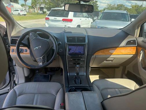 2013 Lincoln MKX Base