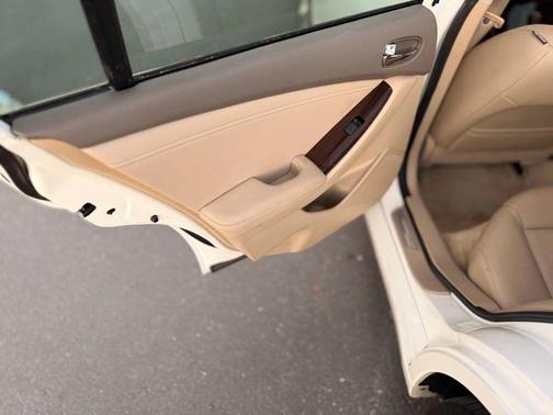 2012 Nissan Altima 3.5 SR