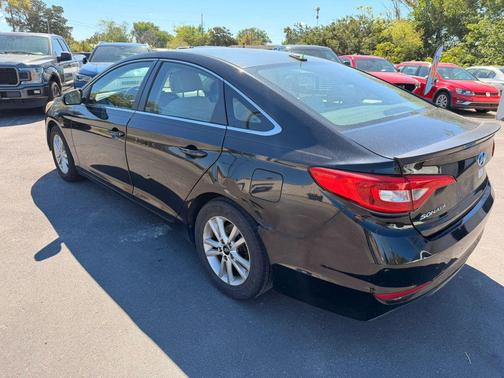 2016 Hyundai SONATA SE