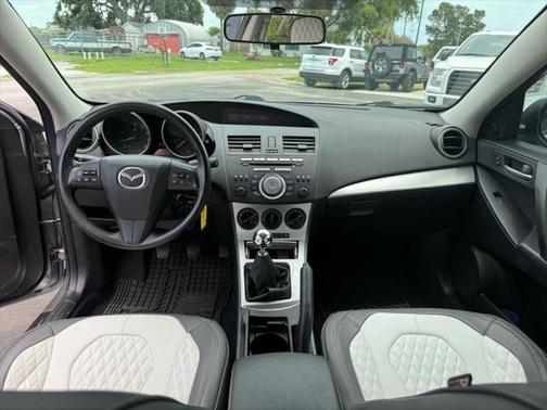 2010 Mazda Mazda3 i Touring