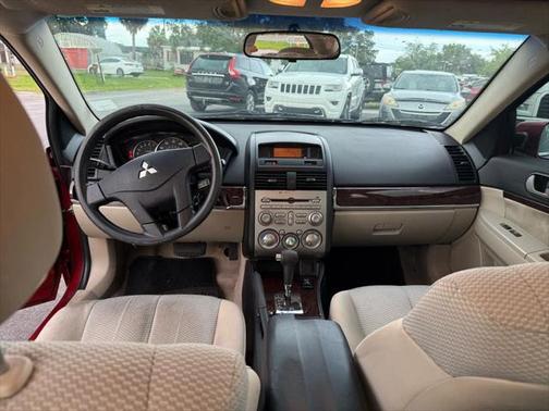 2011 Mitsubishi Galant Base