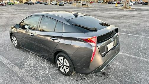 2016 Toyota Prius Four