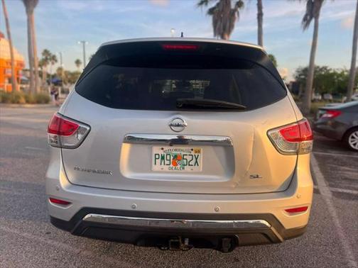 2014 Nissan Pathfinder SL