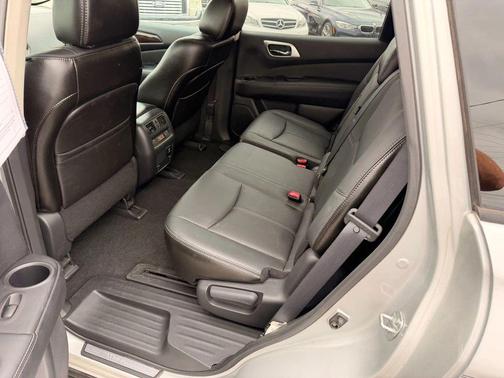 2014 Nissan Pathfinder SL