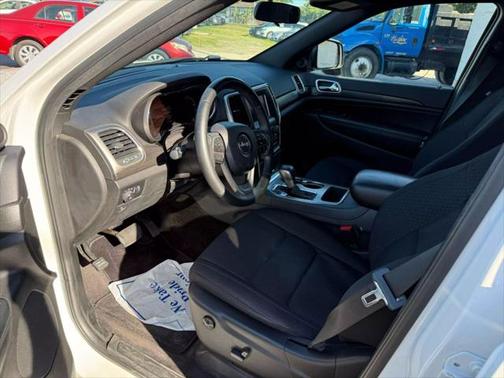 2018 Jeep Grand Cherokee Laredo E
