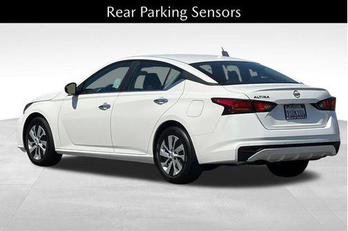 2025 Nissan Altima S FWD