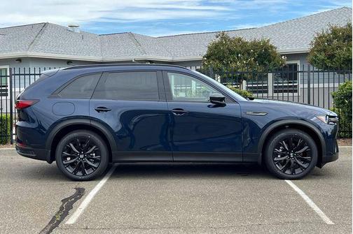 2025 Mazda CX-90 PHEV Premium Sport