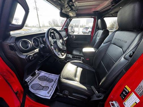 2022 Jeep Gladiator Overland