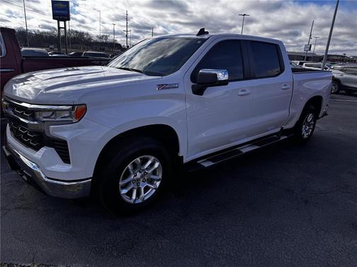 Summit White 2025 Chevrolet Silverado 1500 LT