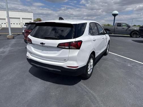 Summit White 2024 Chevrolet Equinox LT