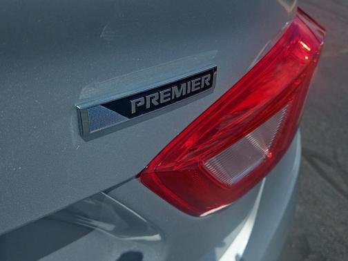 Silver Ice Metallic 2017 Chevrolet Cruze Premier