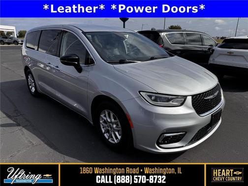 Silver Mist Clearcoat 2024 Chrysler Pacifica Touring-L