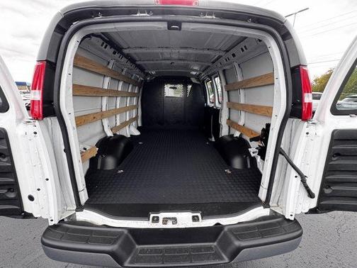 2023 Chevrolet Express 2500 Work Van