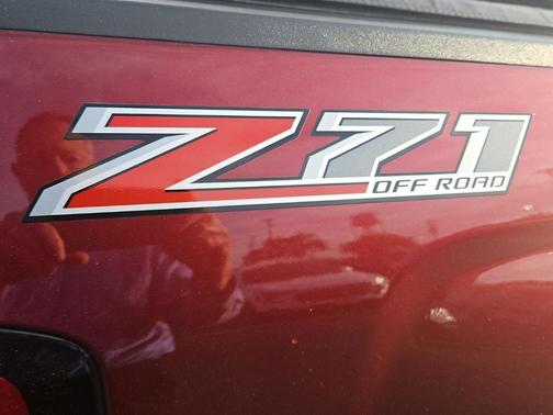 Siren Red Tintcoat 2017 Chevrolet Silverado 1500 LT