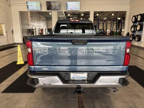 2025 Chevrolet Silverado 3500 WT