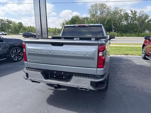 Sterling Gray Metallic 2023 Chevrolet Silverado 1500 LT