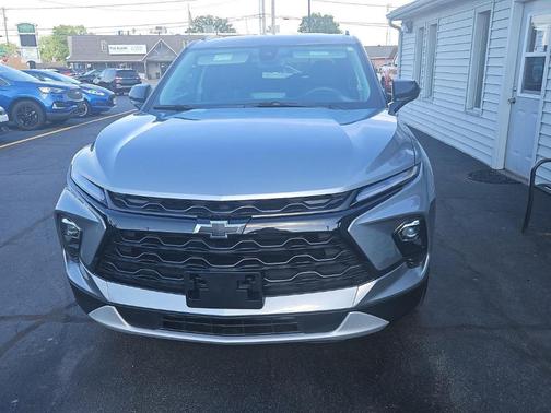 Sterling Gray Metallic 2023 Chevrolet Blazer 2LT